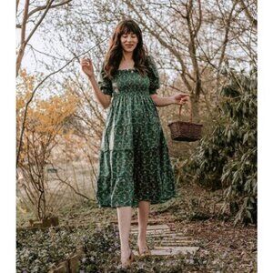 Hill house home Nesli dress in Emerald Trellis size XS